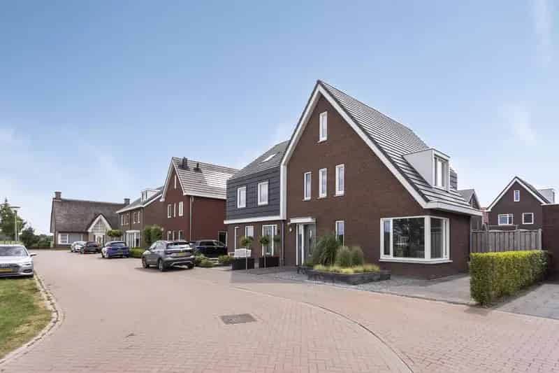 Huis Te Koop , 25, Zomerappel, Lith, Noord-Brabant