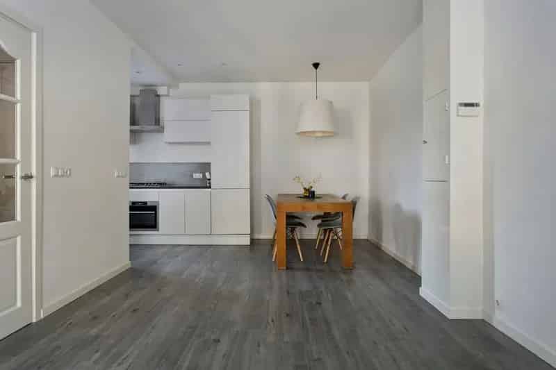 Appartement Schiedam Oost 3 kamers moderne keuken nabij winkels