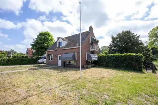 Vrijstaande Villa Sassenheim Ruim Perceel Veel Potentie