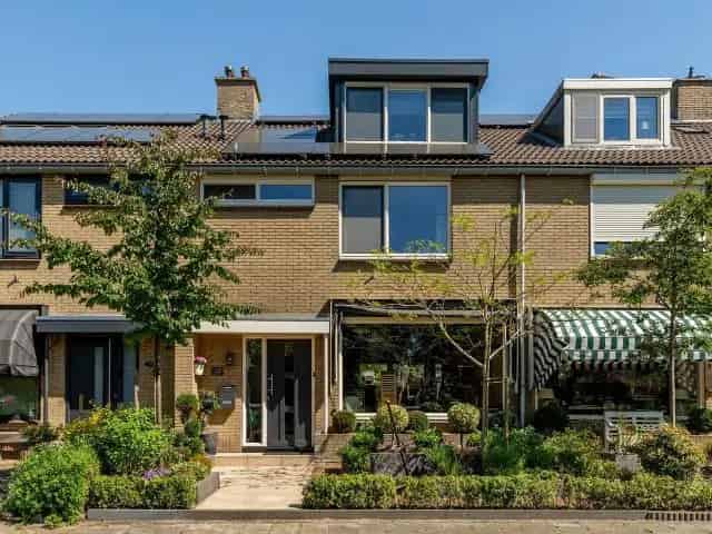 Ruime gezinswoning 4 slaapkamers Buitenoord