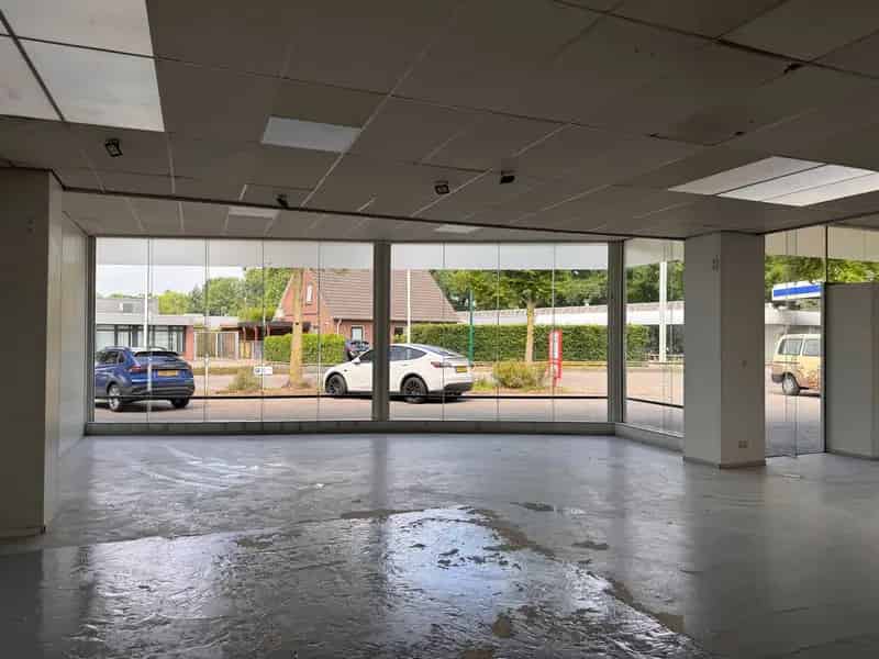 Bedrijfshal te huur Cuijk 208m2 Showroom Werkplaats Kantoor