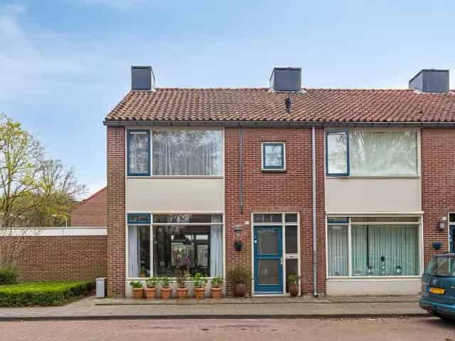 Eengezinswoning 4 slaapkamers Wandelbos Noord Tilburg