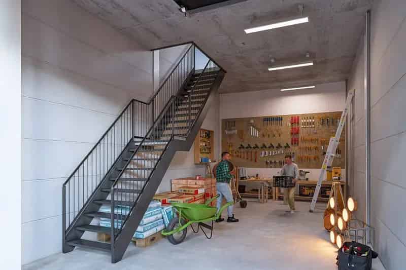Bedrijfshal Apeldoorn te koop en te huur