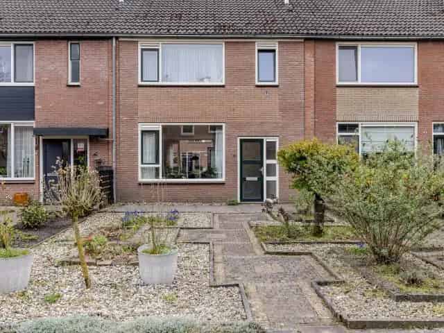 Ruime Tussenwoning Holten - Ideaal voor Starters
