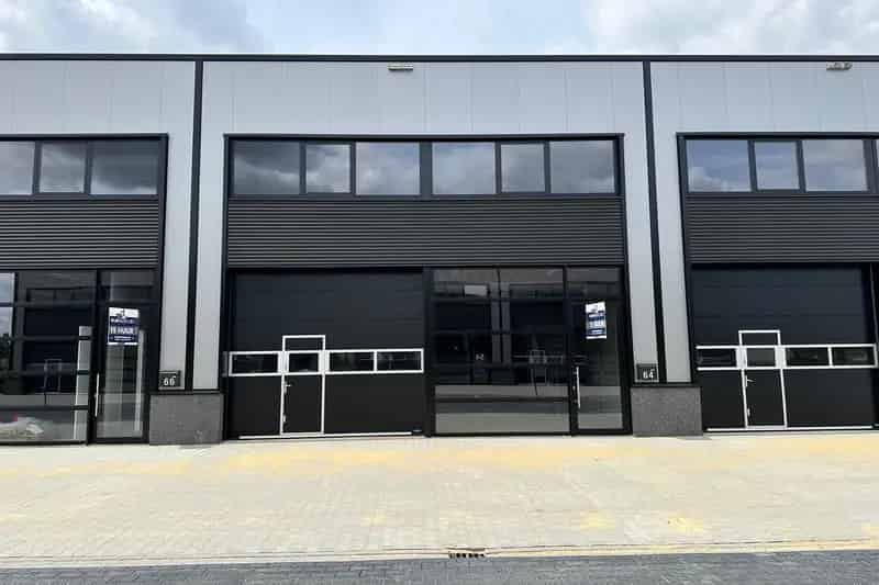 Bedrijfshal te huur Sittard 253m2 4 parkeerplaatsen