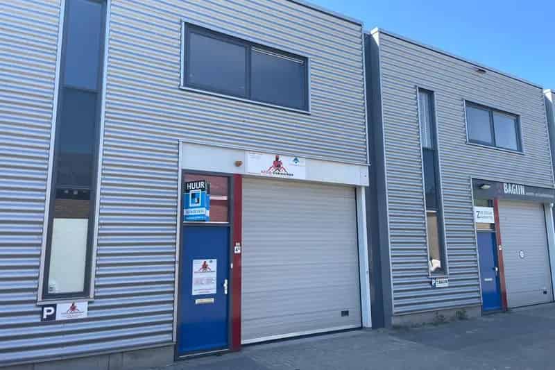Bedrijfshal te huur Maassluis 150m²