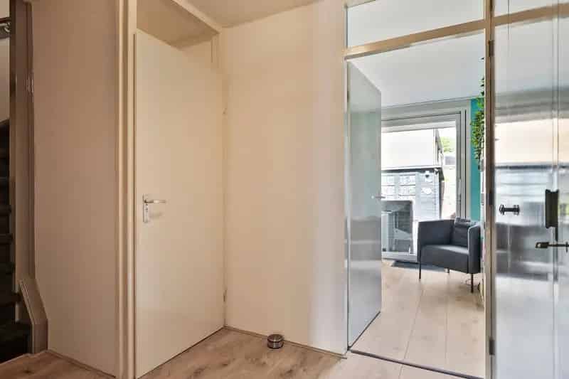 Huis te koop Ommoord: Instapklare 6-kamer woning met 5 slaapkamers