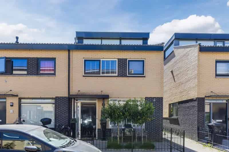 Hoekwoning Purmerend 4 slaapkamers tuin