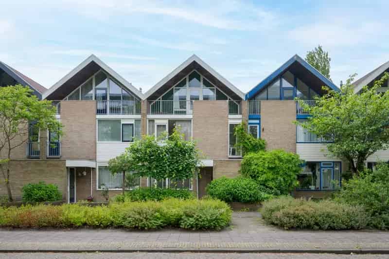 Herenhuis Voorschoten 6 Kamers 2 Badkamers Zonnepanelen