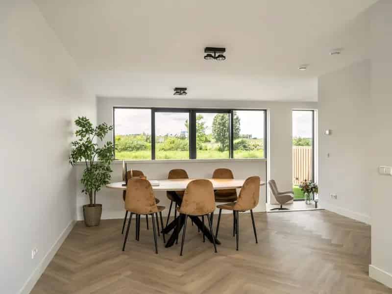 Watervilla te koop Badhoevedorp - Ruime 4 slaapkamer woning aan het water