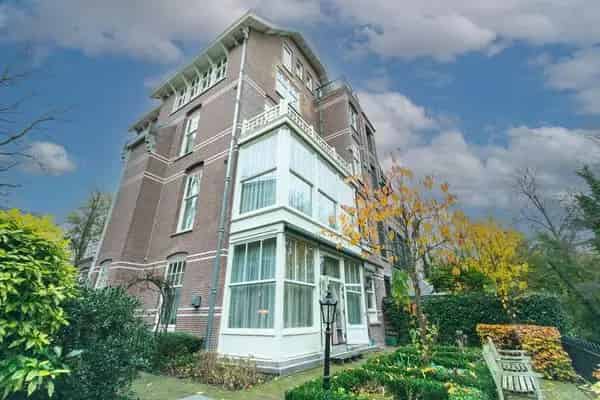 Vondelpark Appartement: Klassiek, Privétuin, Gemeubileerd/Gestoffeerd