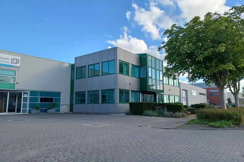 Bedrijfshal Waddinxveen Kantoorruimte te Huur