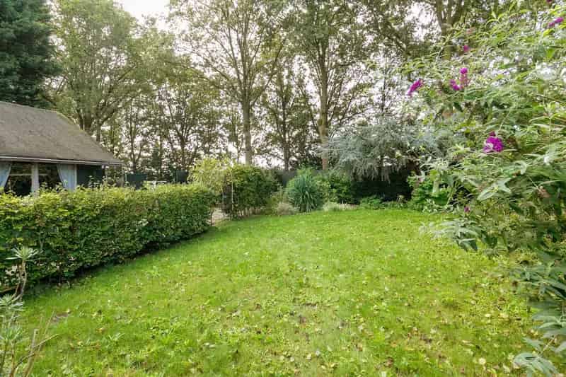 Chaletwoning Molenschot Nabij Breda Ruim Perceel