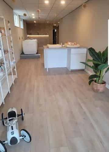 Floating Massagesalon Heerhugowaard Te Koop