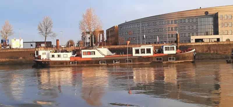 Appartement Woonboot Arnhem Rijn 2 slaapkamers Dakterras