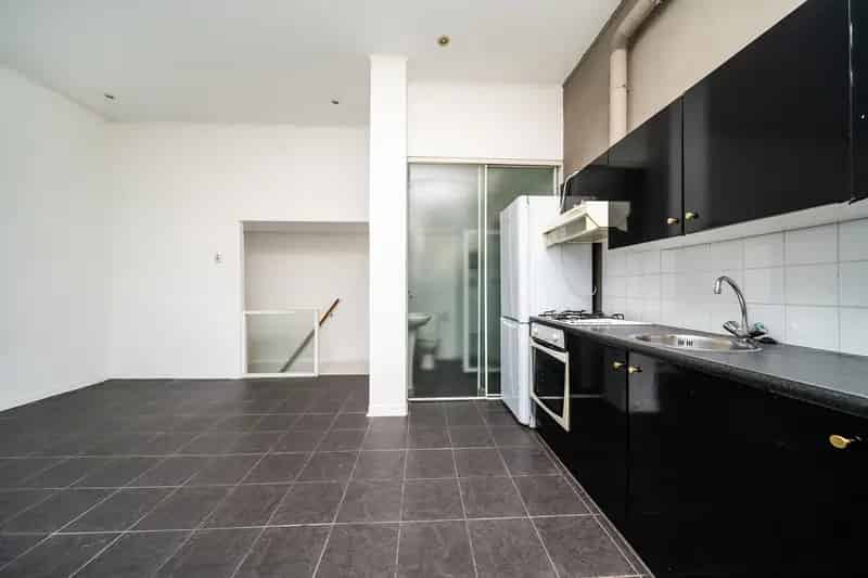 Ruime Benedenwoning Oud-Mathenesse 60m²