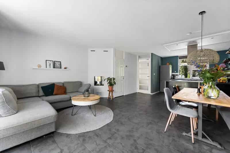 Gezinswoning IJspolderweg 3 slaapkamers tuin oprit