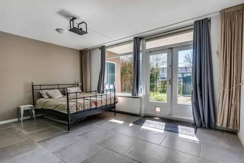 Ruime Benedenwoning Tiel 2 Verdiepingen Tuin Balkon 2 Slaapkamers