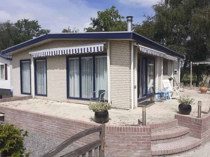 Chalet 17 Stelleplas: Ruim Chalet nabij Heinkenszand