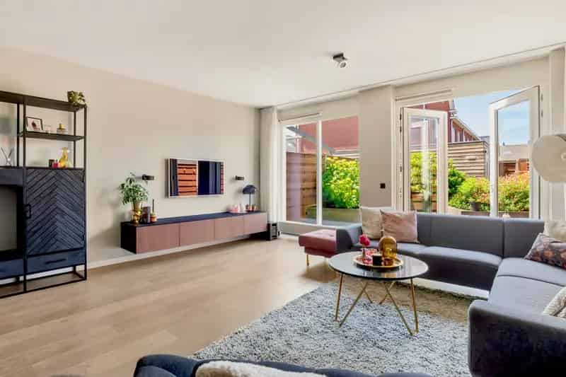 Luxe Tussenwoning 5 Slaapkamers Beverwijk Energielabel A+