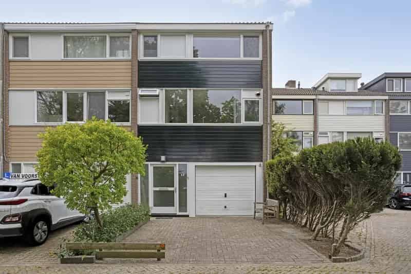 Zeer Royale Energiezuinige Eindwoning 4 Slaapkamers Garage