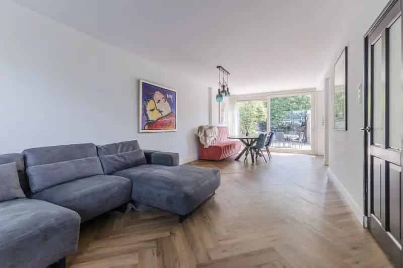 Huis te koop Amstelveen 4 slaapkamers 2 badkamers gerenoveerd 2022