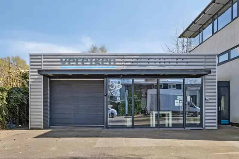 Bedrijfshal Helmond 280m2 te huur Kantoor Bedrijfsruimte
