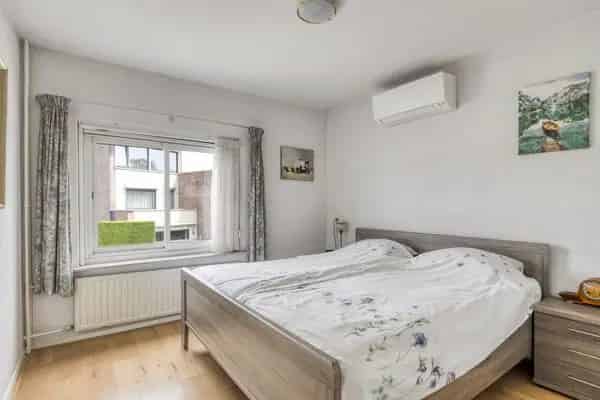 Hoekwoning Roosendaal Kade 3 slaapkamers garage tuin