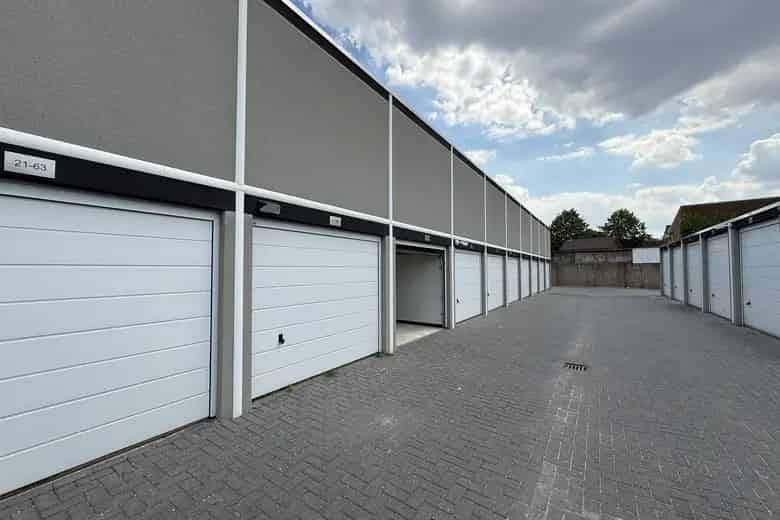 Garagebox 18m2 te koop Weert Kanaalzone II