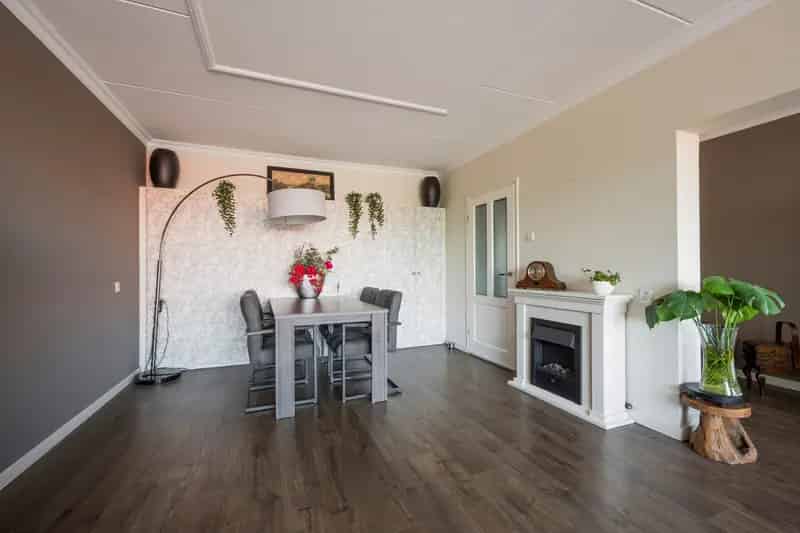 Centrum Soest: Ruim appartement 88m2 met 2 slaapkamers en traplift