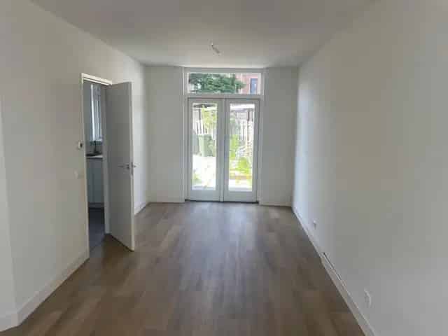 Tussenwoning Haarlem Nachtegaalbuurt 6 Kamers 70m2