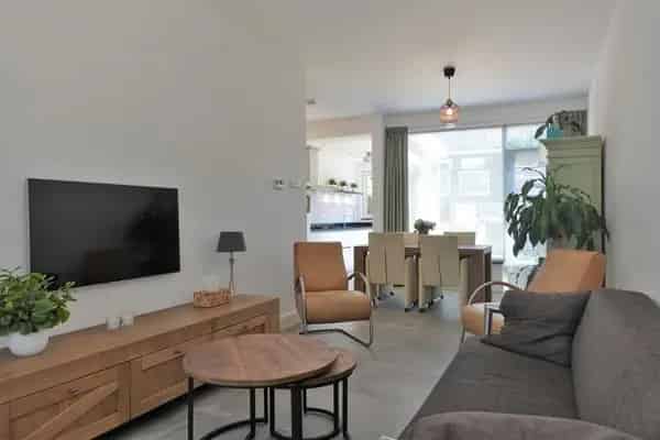 Gerenoveerde Familiewoning Hoograven 4 slaapkamers