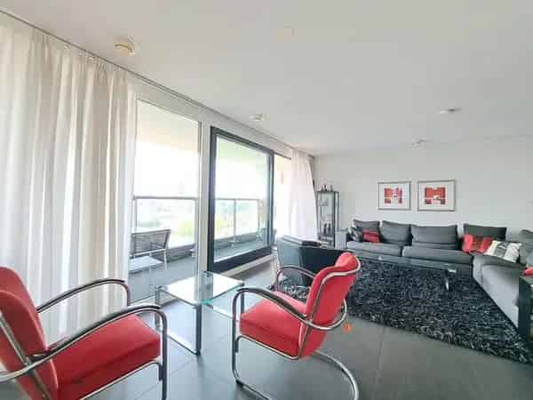 Penthouse Dordrecht Centrum: Luxe Wonen met 3 Terrassen