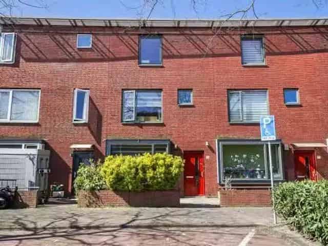 Huis te koop Den Haag Spoorwijk 4 slaapkamers