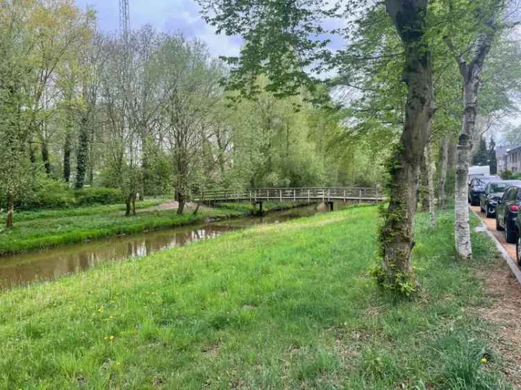 Ruime Middenwoning 4 Slaapkamers Aan Het Water Direct Beschikbaar