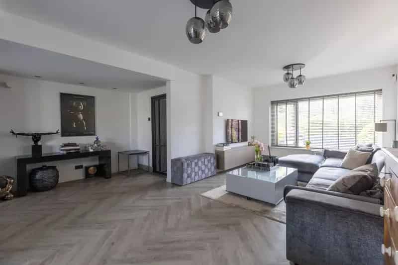 Huis te koop Naarden:  Kindvriendelijke hoekwoning 115m²