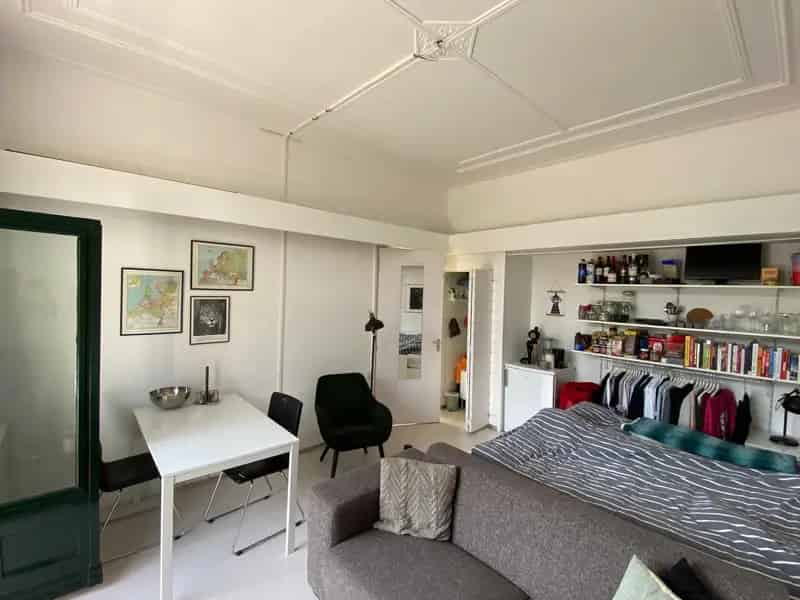 Grote kamer met balkon te huur in Nijmegen