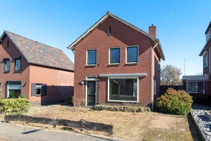 Vrijstaande woning Rijssen 445m2 grond Klussers droomhuis 3 slaapkamers