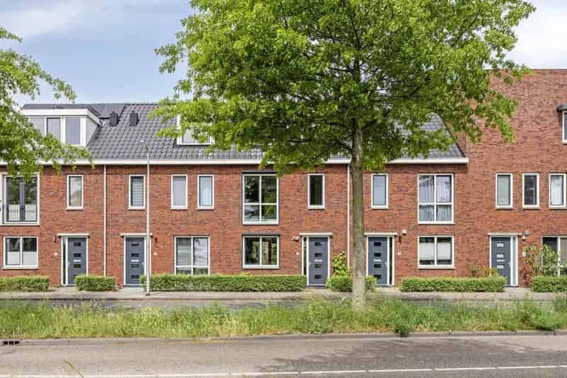 Moderne Eengezinswoning 3 Slaapkamers Westergouwe
