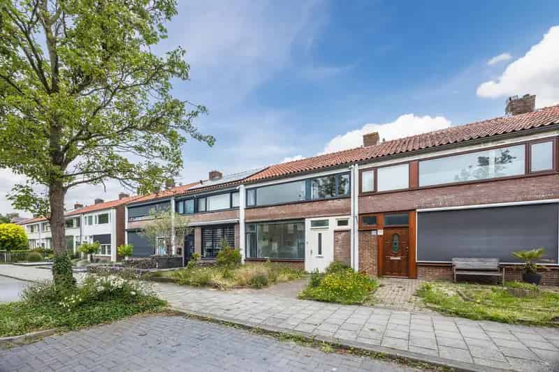 Ruime Tussenwoning 4 Slaapkamers Terneuzen Diepe Tuin