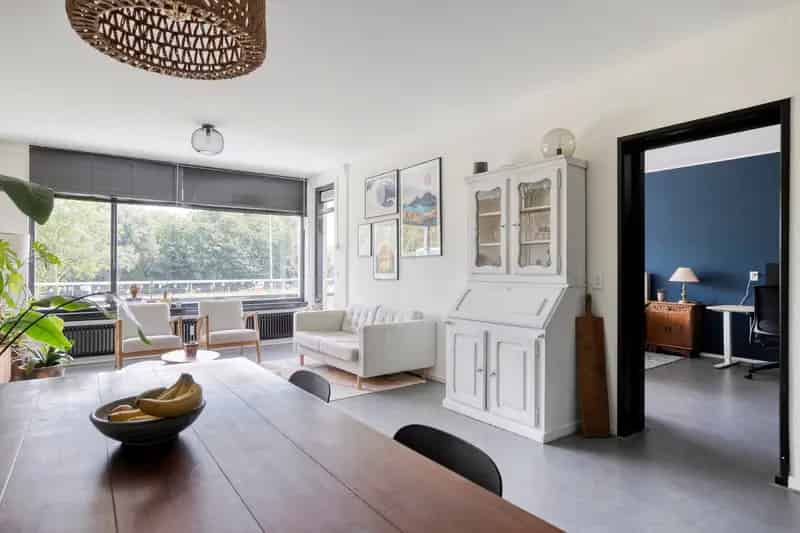 2 Kamer Appartement Leiden Balkon  Zonnig Centrum Nabij NS Station