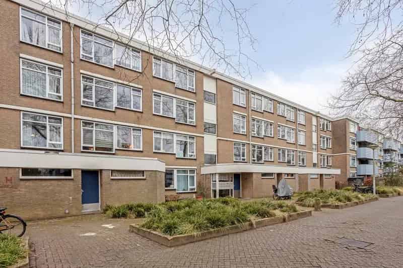 Ruime 3 Kamer Woning 76m2 Nabij Winkels Scholen