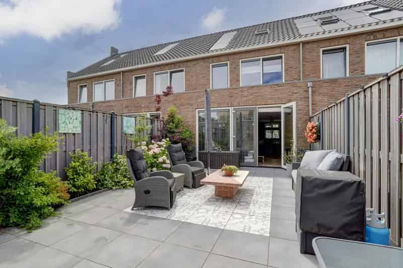 Gasloze Eengezinswoning te Koop in 's-Gravenzande