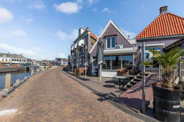 Uniek woonhuis Lemmer Binnenhaven 2 slaapkamers 10 zonnepanelen