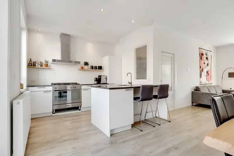 Diemen Huis te koop 4 slaapkamers 2 badkamers Jaren 30 stijl