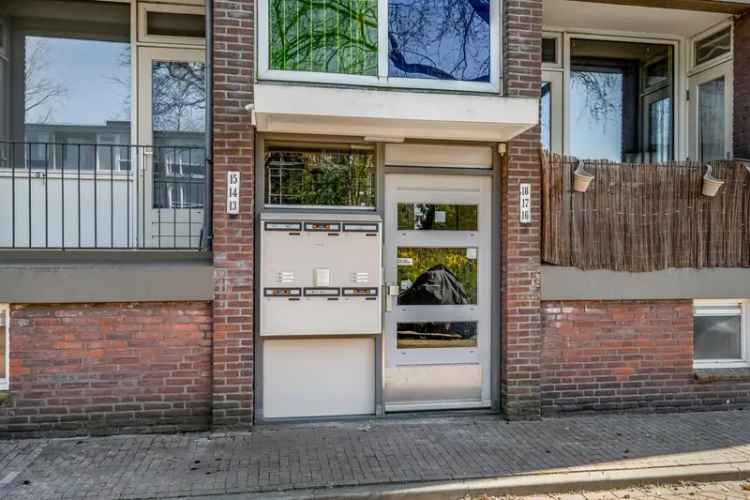 Gerenoveerd 3 Kamerappartement Ede Ruime Berging Twee Balkons