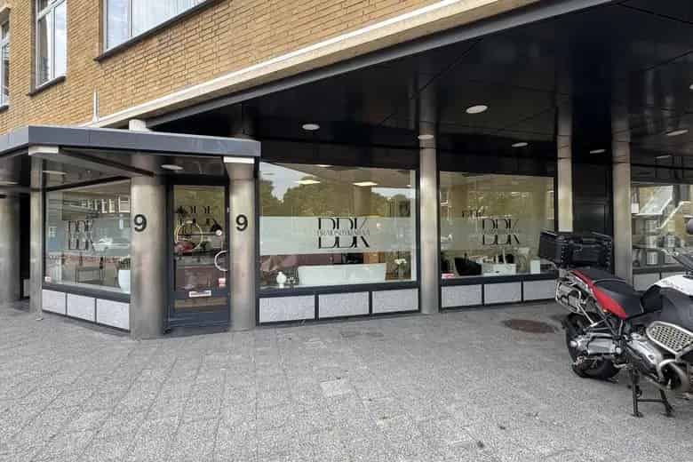 100 m2 Winkelruimte te Huur Den Haag