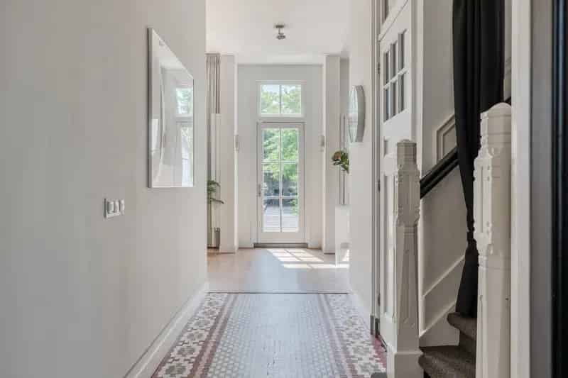 Huis te koop Aalsmeer: 6 slaapkamers, 2 badkamers, natuurzwembad