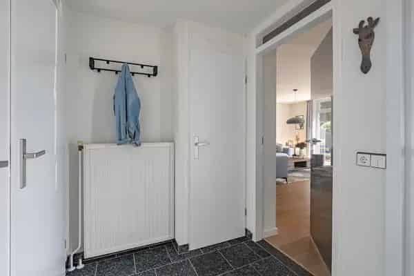 Halfvrijstaand Huis Landgraaf 3 slaapkamers tuin garage