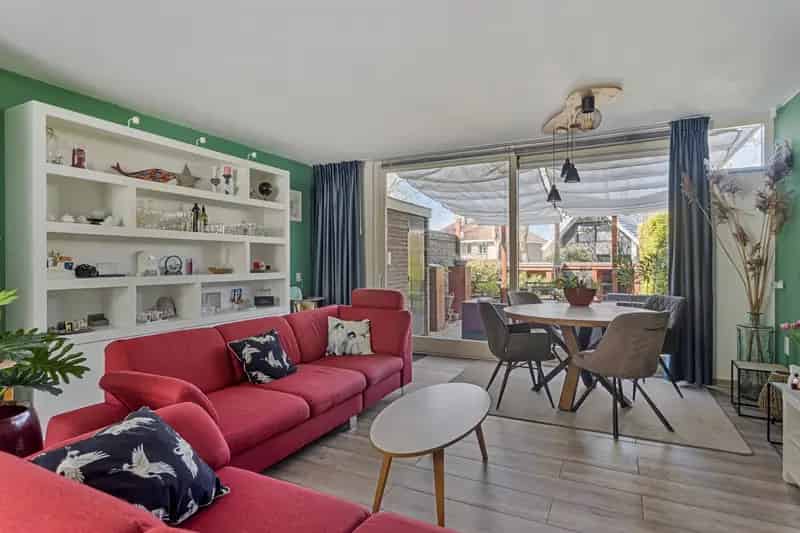 Instapklare Tussenwoning Rhenen 3 Slaapkamers Sauna Tuin